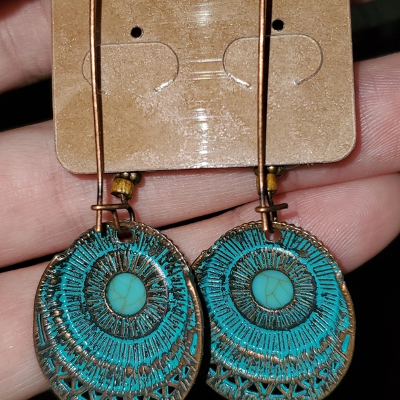 Turquoise Bohemian dangle earrings - Picture 2 of 2